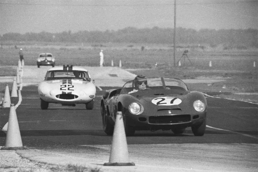 プリニー 2025 HAPPY NEW YEAR 今年は、2台でお世話になりそうです 自分